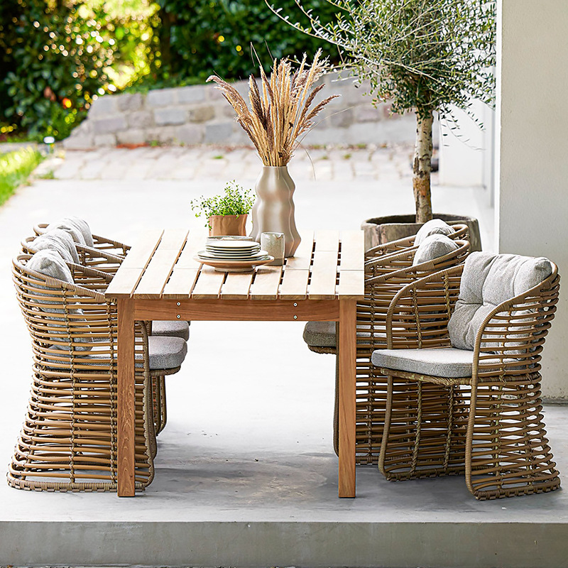Tables And Chairs Courtyard, O - Coffee Tea Garden 评论和价格